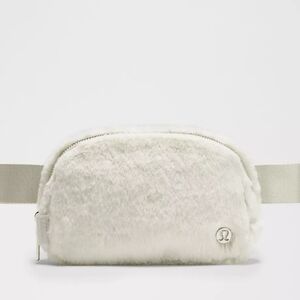 Lululemon belt bag